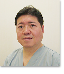 新宿形成外科院長 岡 和樹